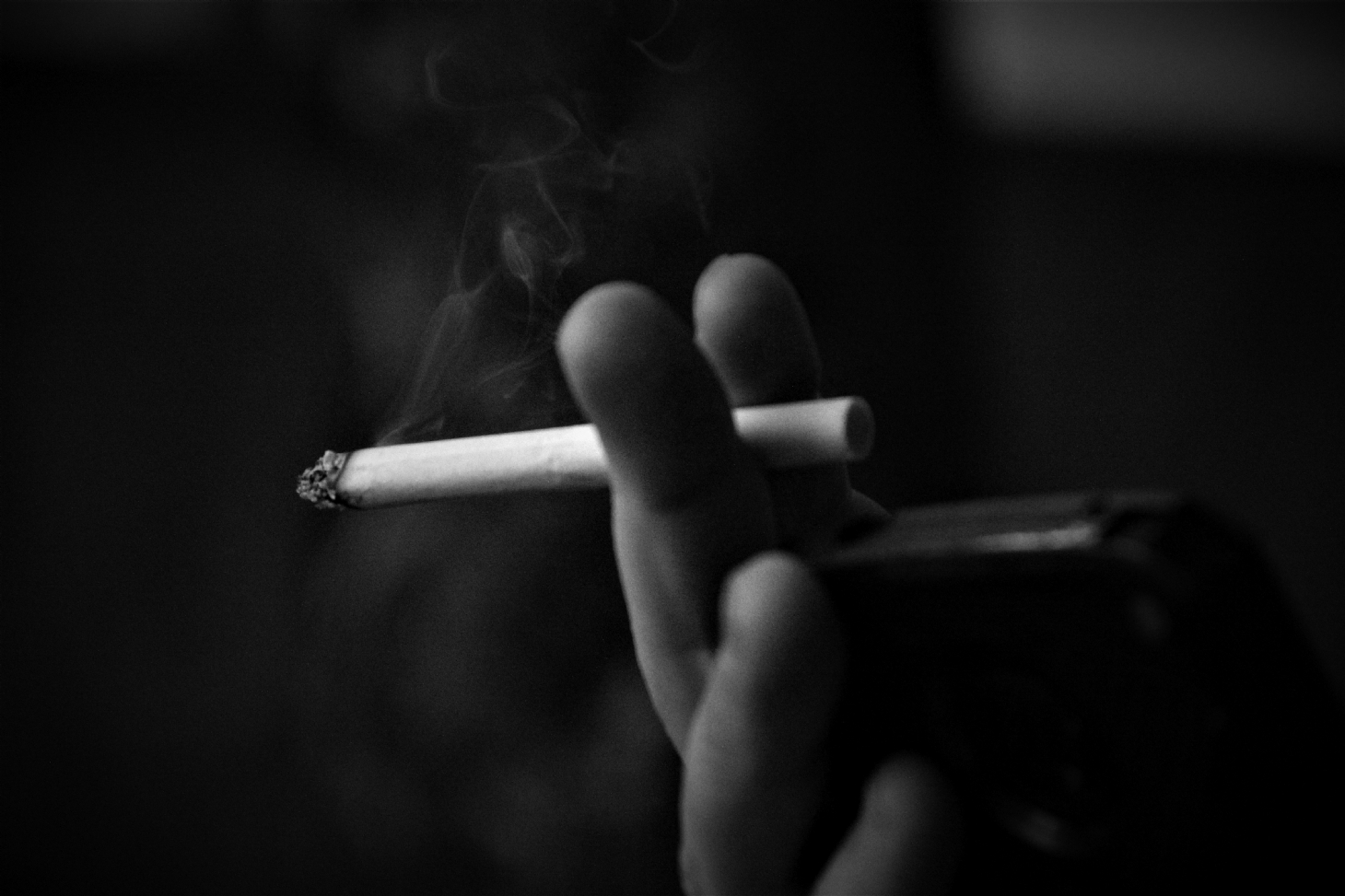 Consumo de cigarro aumenta na pandemia | Jornal da Orla