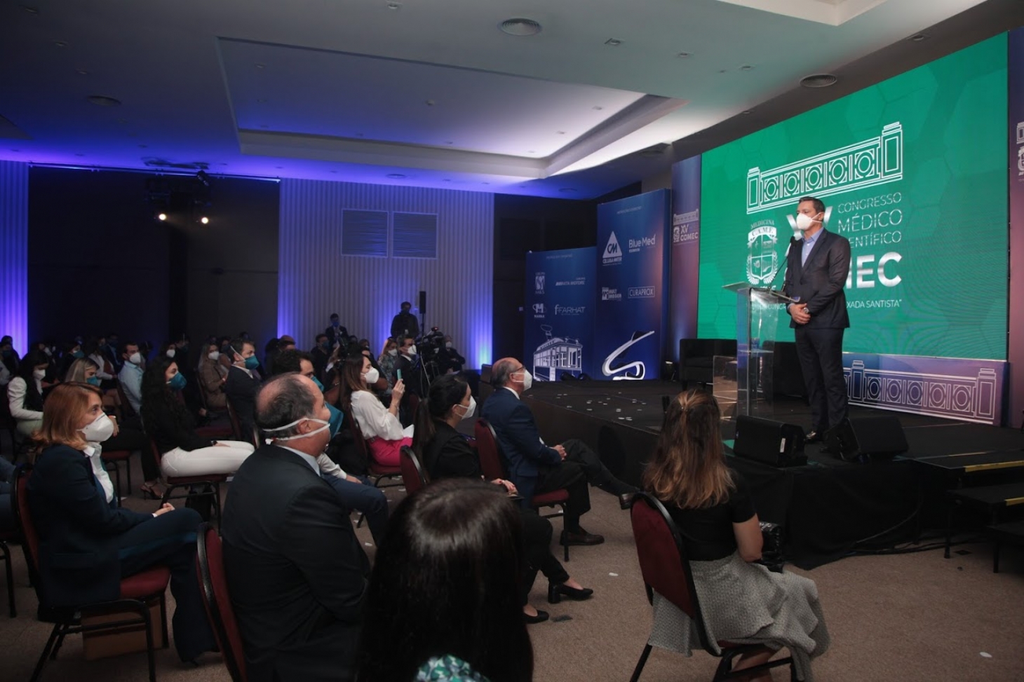 Evento homenageia profissionais da saúde de Santos no combate à pandemia