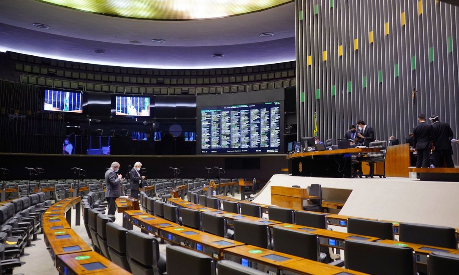 Câmara aprova PL que revoga Lei de Segurança Nacional