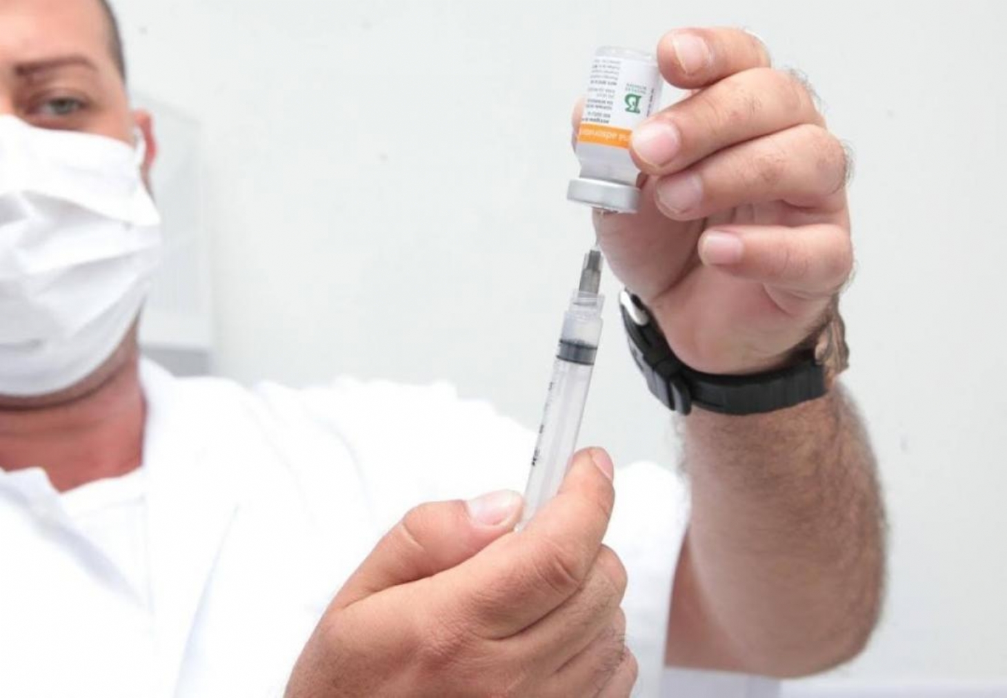 Santos inicia vacinação de pessoas com mais de 30 anos e comorbidades ou deficiências | Jornal da Orla