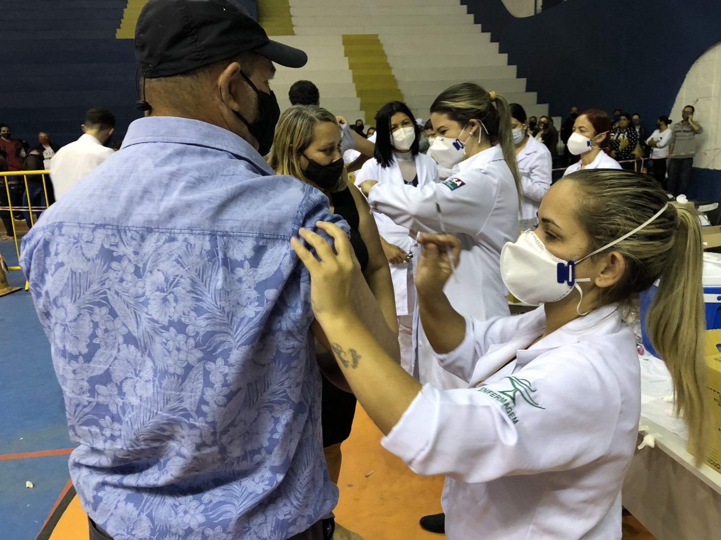 Guarujá vacina pessoas entre 36 e 39 anos contra a covid-19