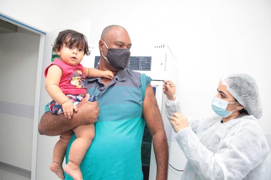 Campanha de vacinação contra a gripe em Santos segue nesta quarta-feira