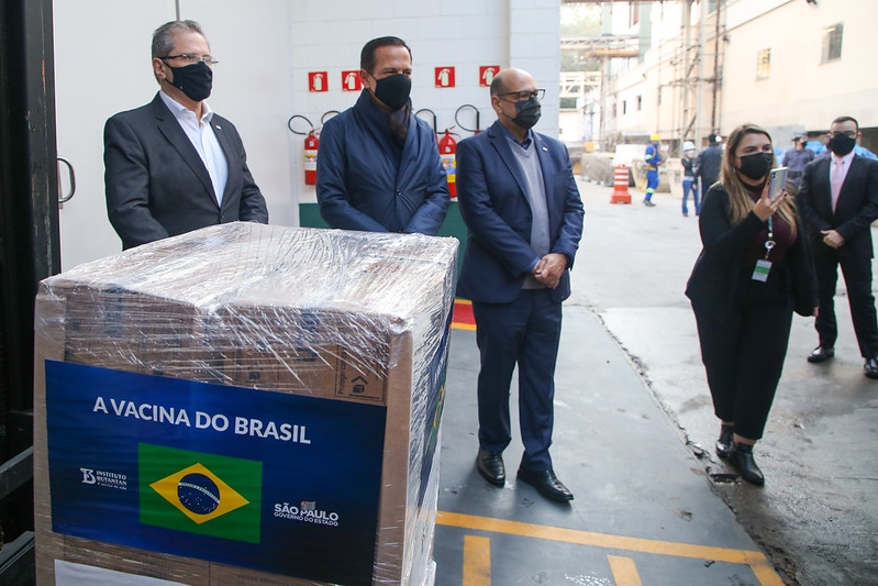 SP inicia entrega de lote de 10 milhões de doses da vacina do Butantan aos brasileiros