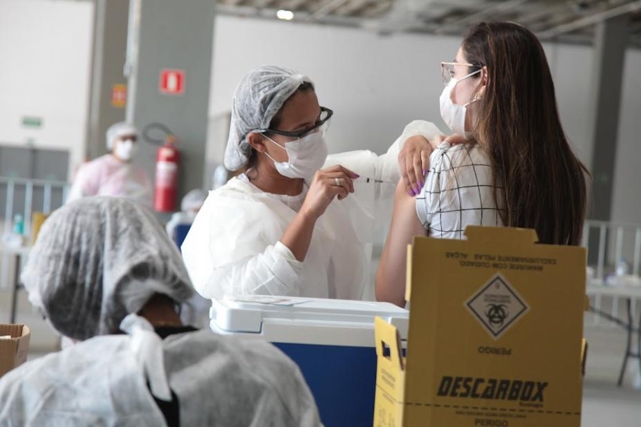Santos vacina lactantes contra covid-19 a partir desta quinta-feira | Jornal da Orla