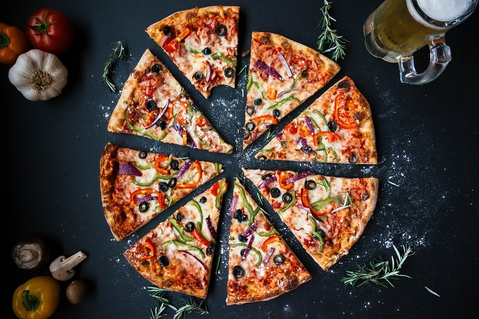 Restaurantes realizam Dia da Pizza em prol da Casa da Esperança de Santos | Jornal da Orla