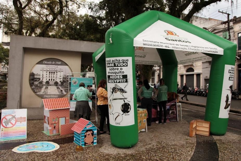 Dia do Centro é celebrado com festa e serviços na Praça Mauá, em Santos