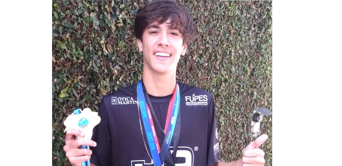 Jovem atleta de Santos é destaque nacional no Beach Tennis | Jornal da Orla