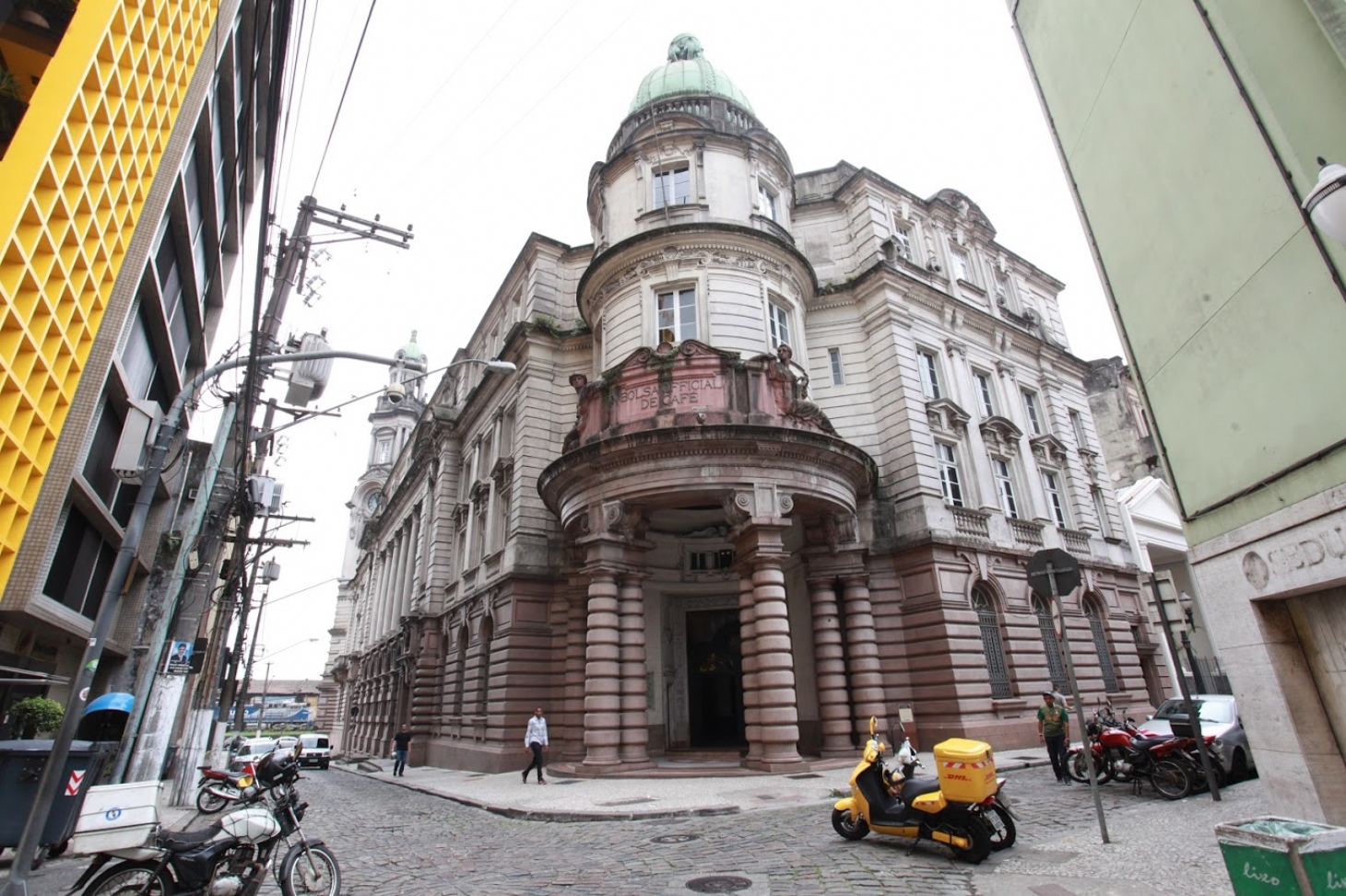 Edifício da antiga Bolsa Oficial de Café completa 99 anos | Jornal da Orla