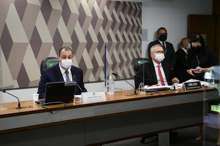 Cúpula da CPI reage à fala de Bolsonaro; chr39Mentiu do começo ao fimchr39, diz Renan