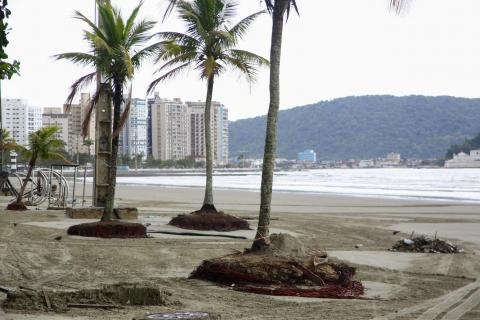 Previsão indica mar agitado em Santos nos próximos dias
