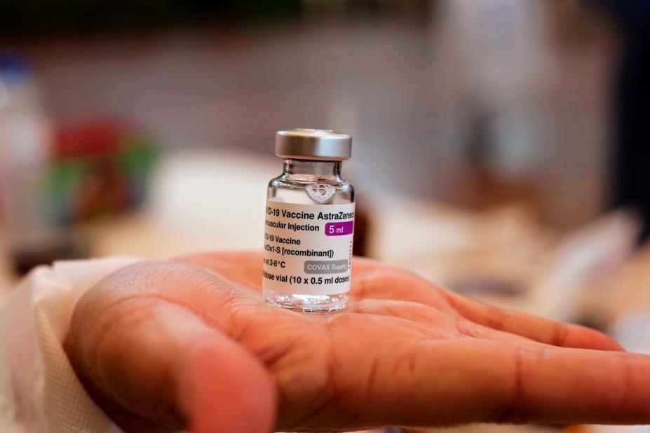 Santos retoma vacinação com AstraZeneca para 2ª aplicação | Jornal da Orla