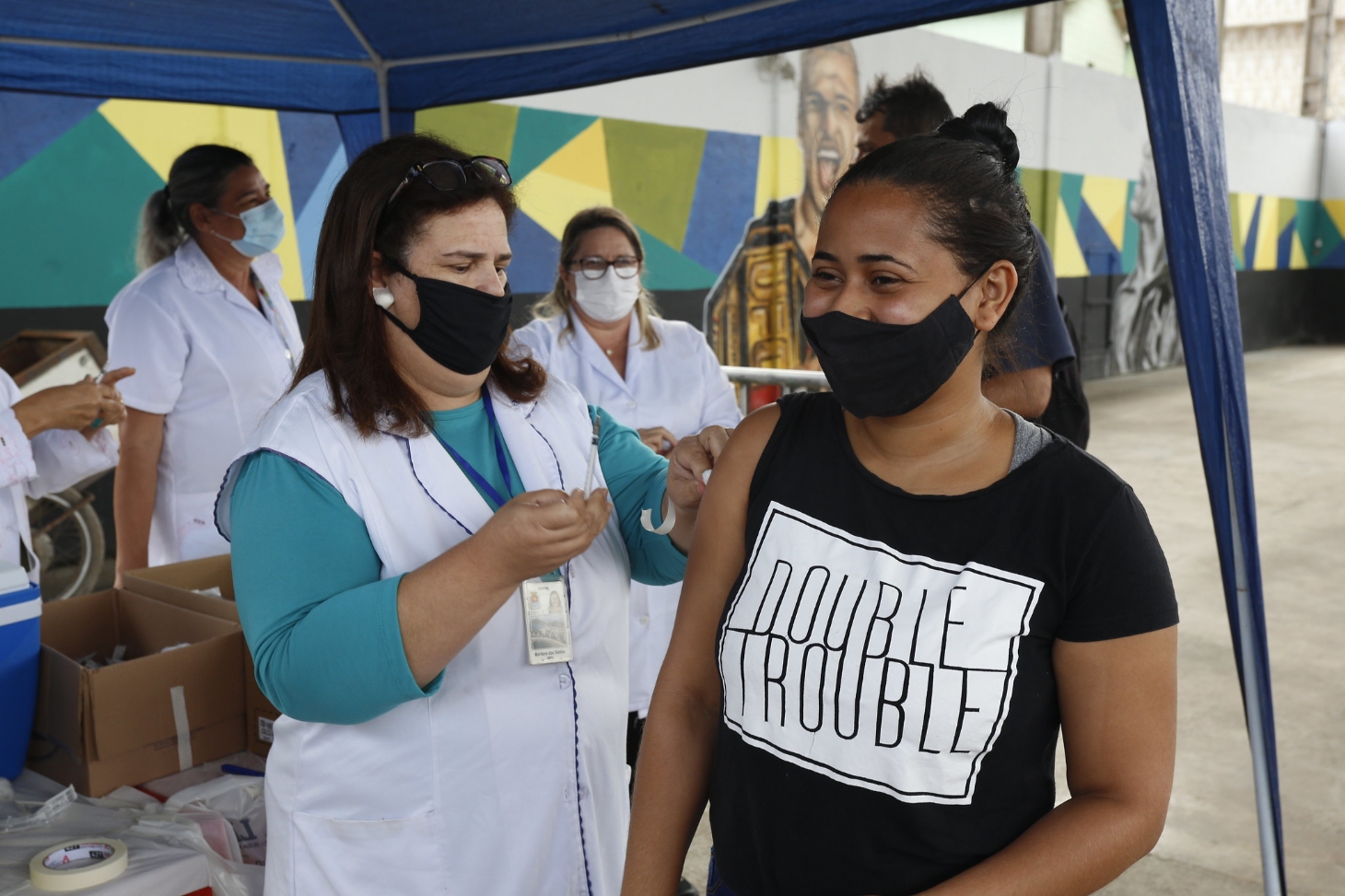Mutirão vacina mais de 500 moradores na comunidade Prainha | Jornal da Orla