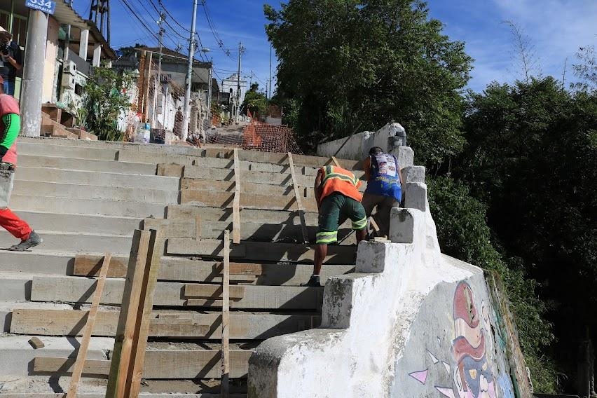 Obras para ampliar segurança em morros de Santos devem ser concluídas até dezembro