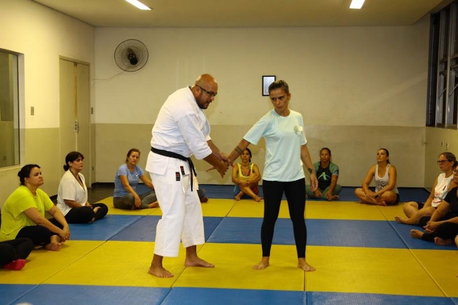 Curso de defesa pessoal para mulheres de Santos terá 50 participantes