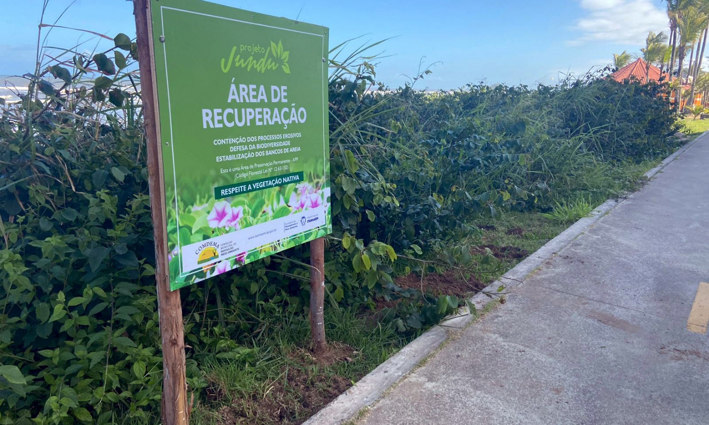 Projeto Jundu sinaliza áreas de preservação nas praias de Itanhaém | Jornal da Orla