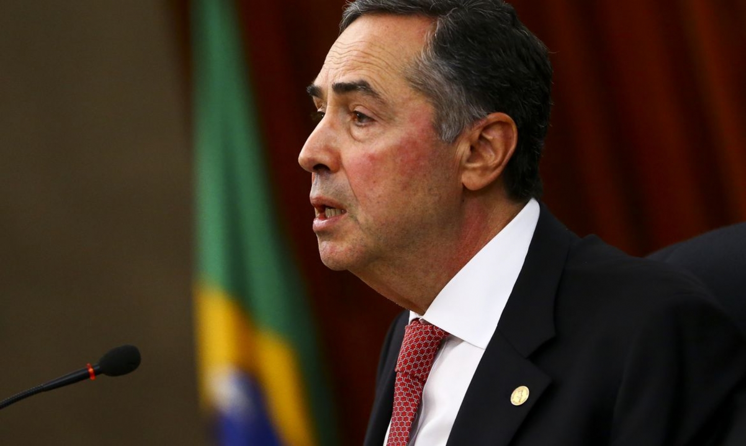 Presidente do TSE defende sistema eleitoral e rebate Bolsonaro | Jornal da Orla